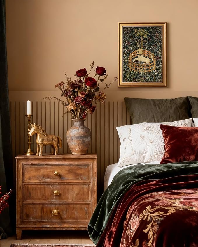 VIYYIEA Vintage Gold Framed Wall Art - Image 6