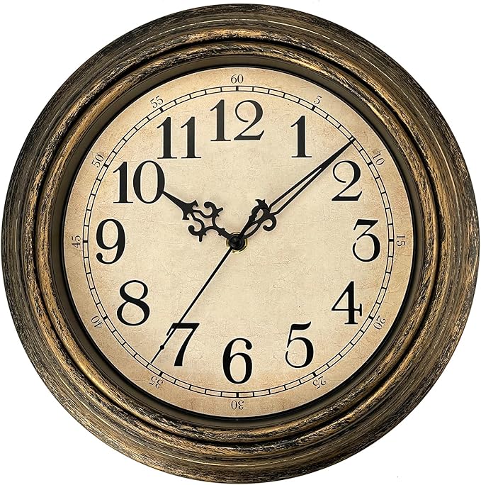 Plumeet Retro Wall Clock by Plumeet