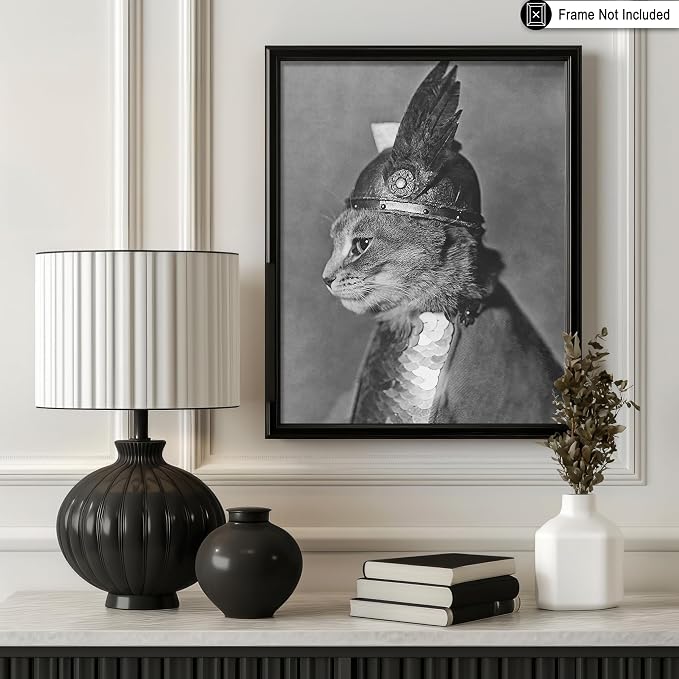 Poster Master Vintage Armored Cat - Image 3
