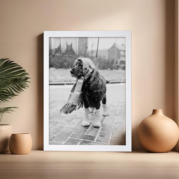 Poster Master Dog Dressed for Winter Print - Image 5
